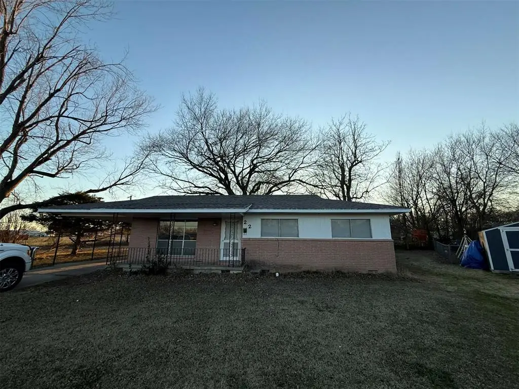 22 E Rondel Avenue, Wewoka, OK 74884 - #1