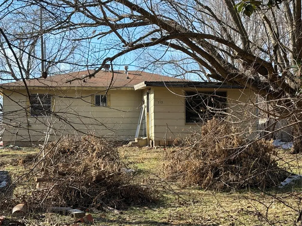 712 S Chapman Avenue, Shawnee, OK 74801 - Image #1