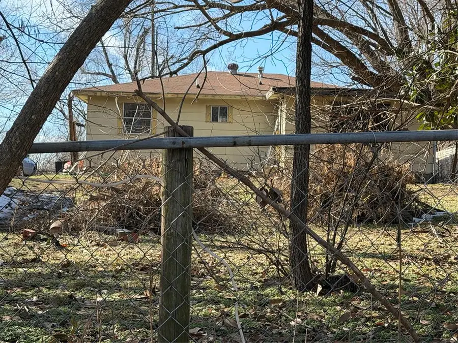 712 S Chapman Avenue, Shawnee, OK 74801 - Image #2