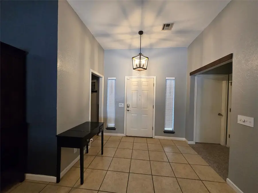 1018 Dustin Drive, Edmond, OK 73003 - Image #2