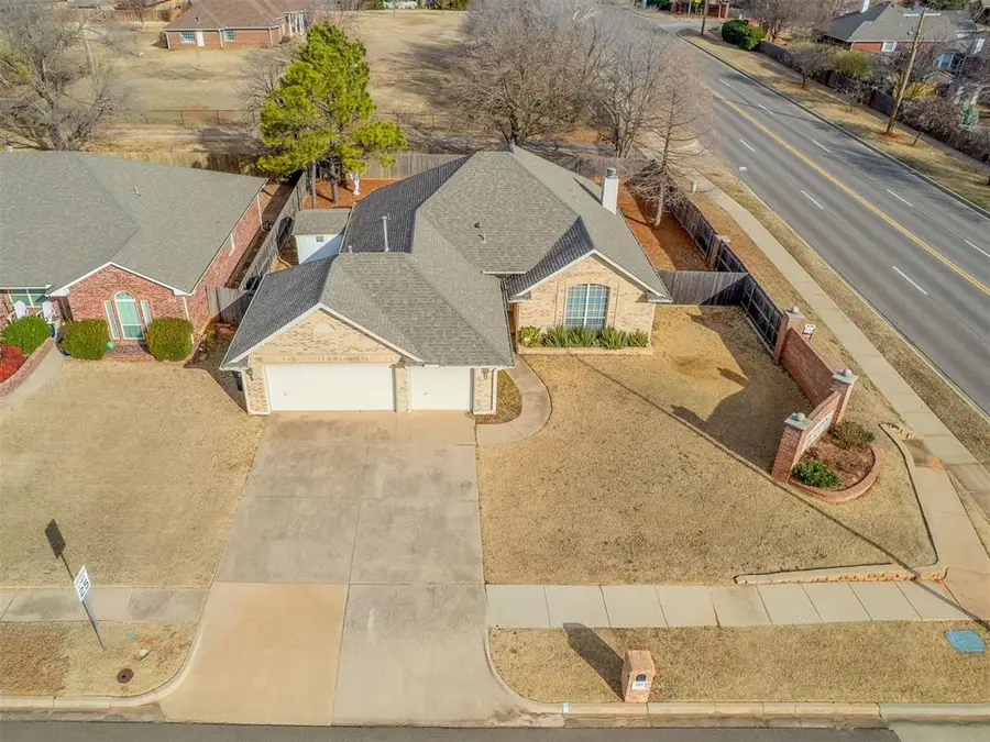 101 Halifax Way, Norman, OK 73069 - Image #2