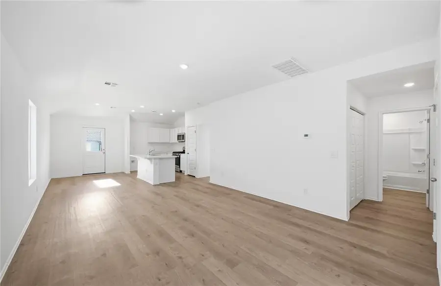 717 NE 103rd Street, Oklahoma City, OK 73131 - Image #3