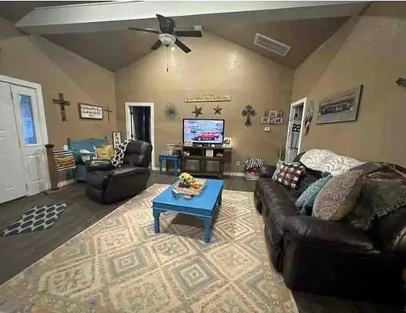 425 S Cimarron Road, Yukon, OK 73099 - Image #2