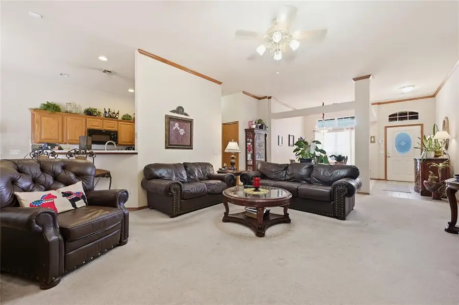 10513 Admiral Drive, Oklahoma City, OK 73162 - Image #3