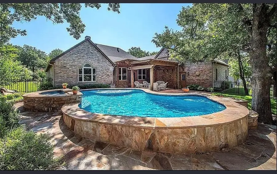 1301 Red Oak Lane, Blanchard, OK 73010 - Image #2