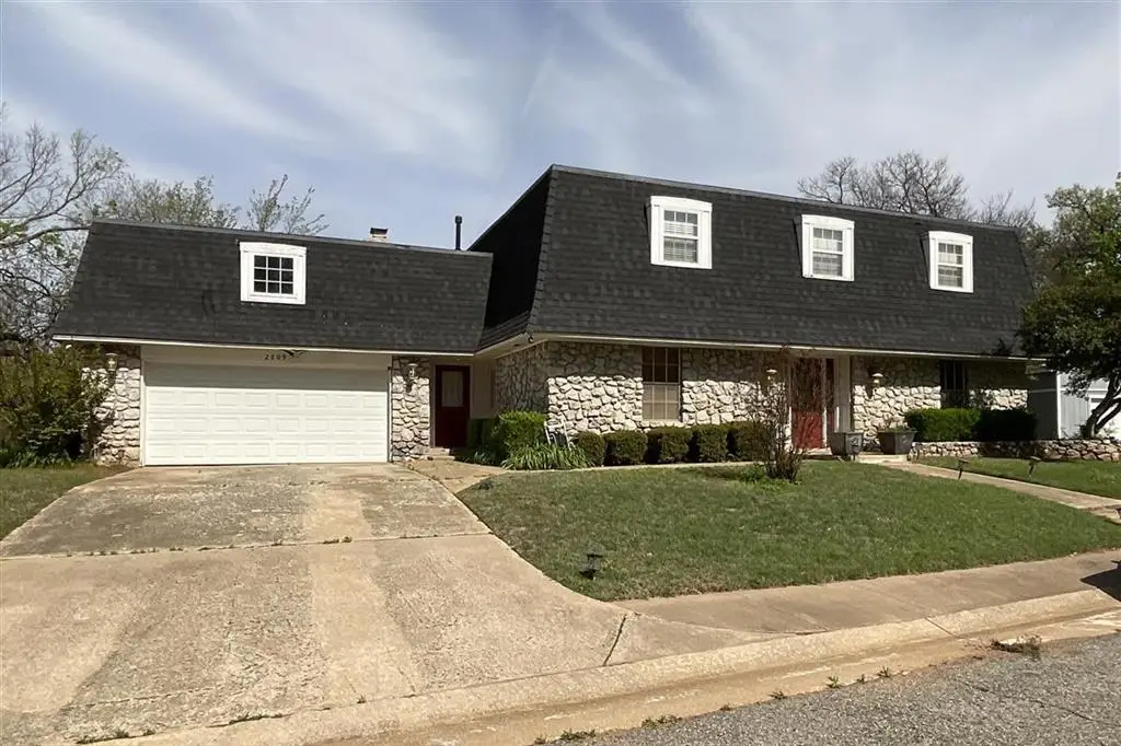 2709 Trail Creek Road, Edmond, OK 73012 - Image #1