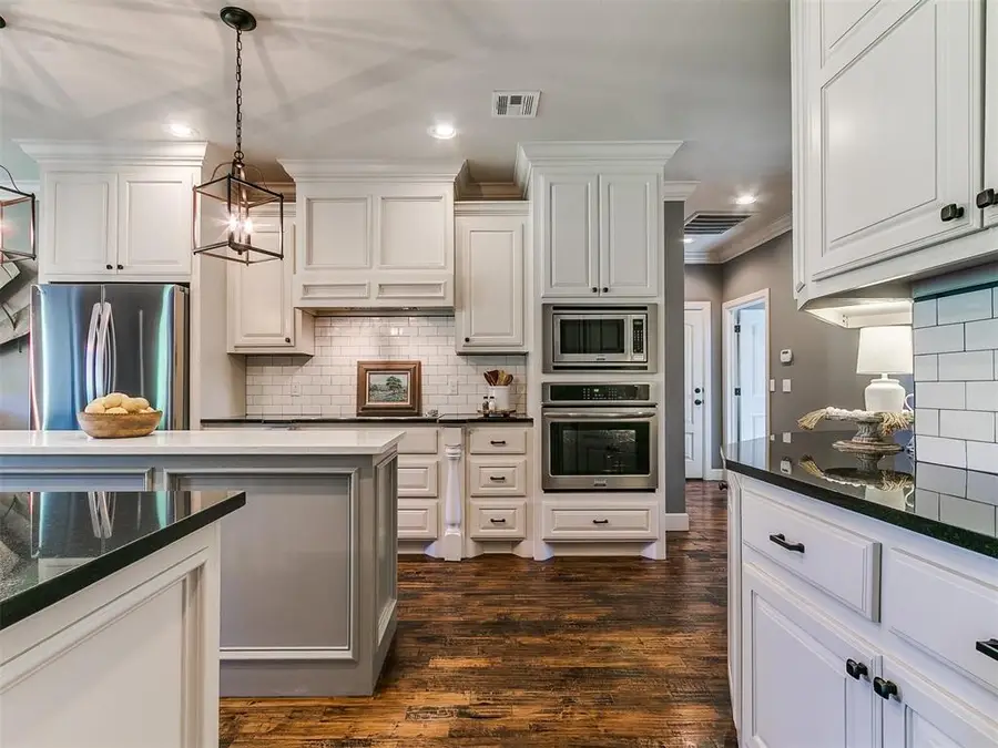 14210 Jack Rabbit Trail, Edmond, OK 73034 - Image #2