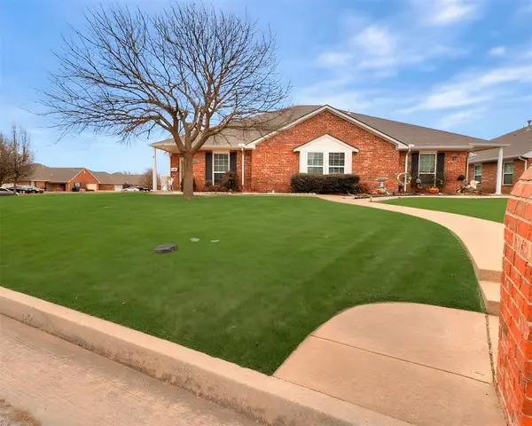 310 Glen Drive, Yukon, OK 73099
