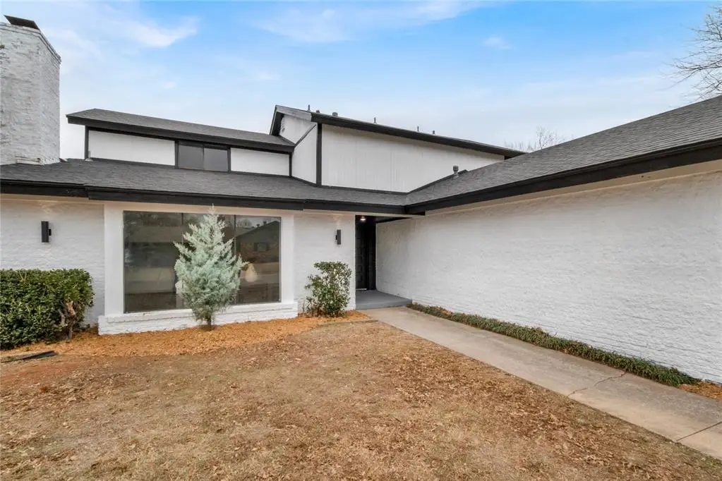 9116 Lansbrook Lane, Oklahoma City, OK 73132 - Image #1