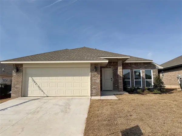 1109 Redwood Creek Drive, Yukon, OK 73099