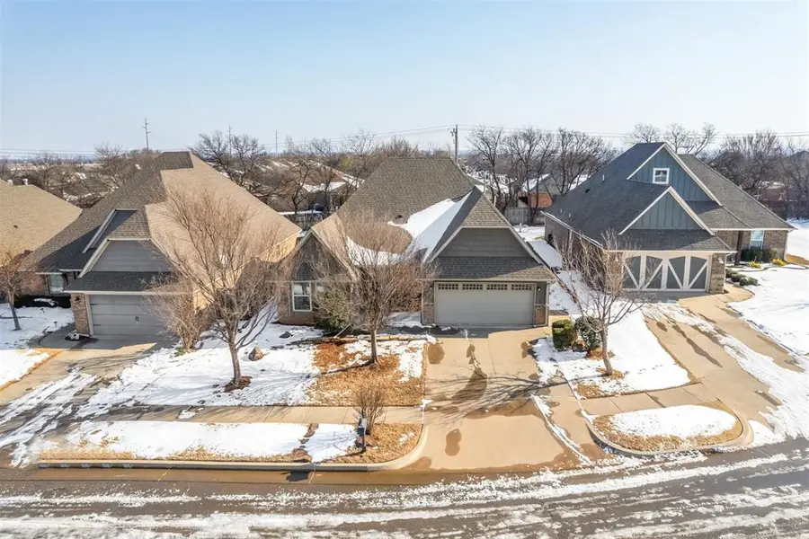 16404 Monarch Ridge Boulevard, Edmond, OK 73013 - Image #2