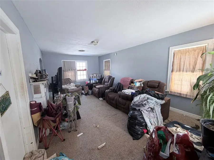 931 SW 33rd Street, Oklahoma City, OK 73109 - Image #2