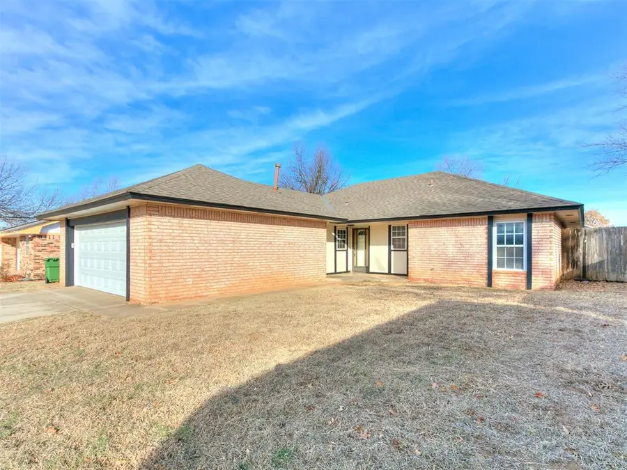 321 Cherokee Drive, Yukon, OK 73099 - Image #3