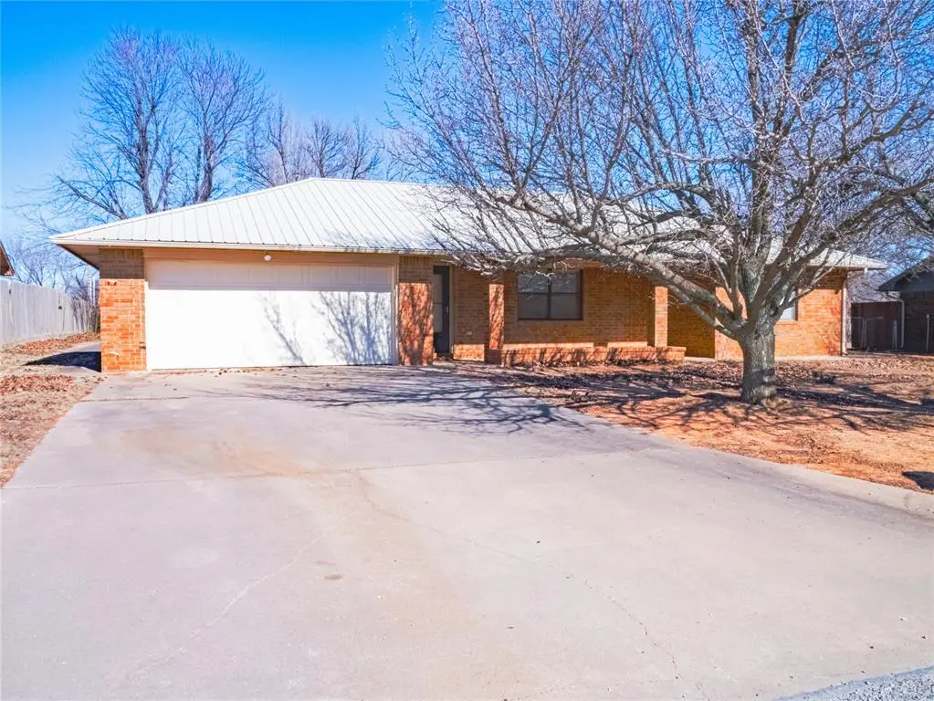 311 Crestview Drive, Elgin, OK 73538 - Image #1