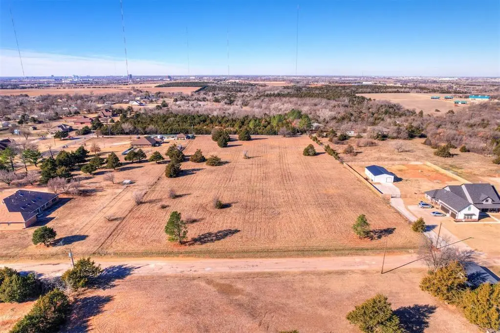 N Hassett Road, Oklahoma City, OK 73131 - #1