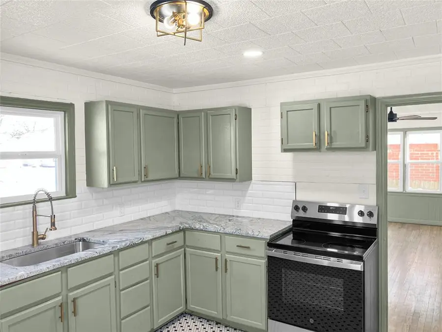 1531 W Washington Avenue, Guthrie, OK 73044 - Image #3