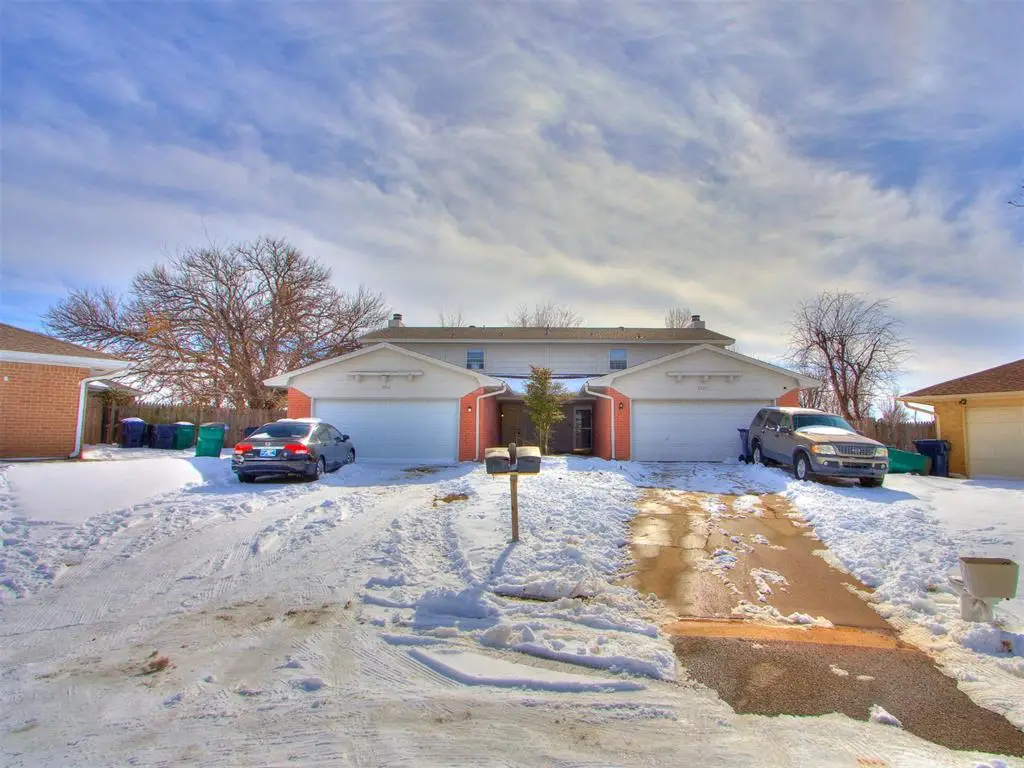 6916 Woodlake Drive, Oklahoma City, OK 73132 - Image #1