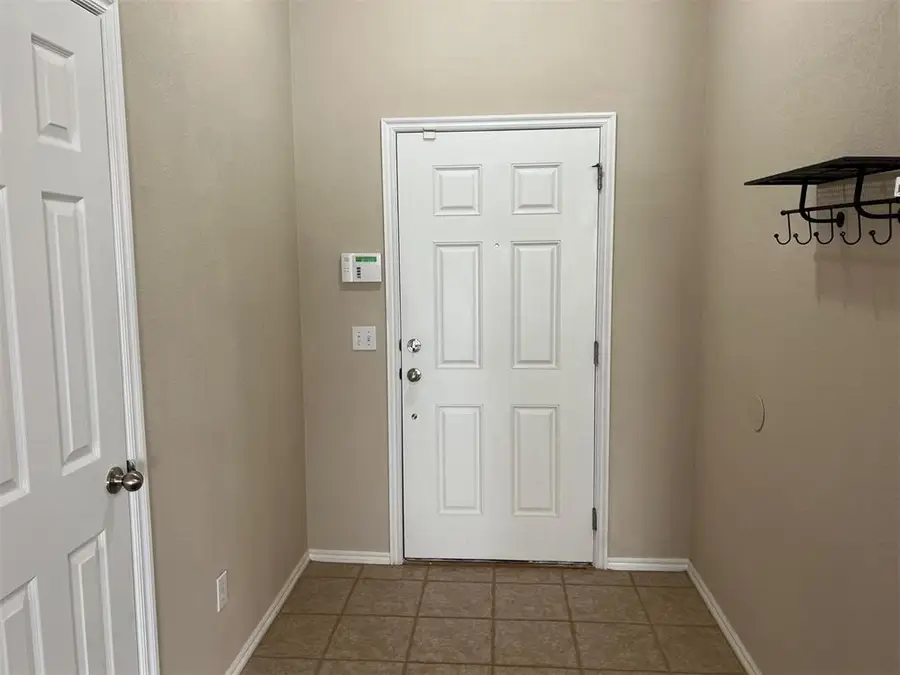 128 Tecumseh Meadows Drive, Norman, OK 73069 - Image #3