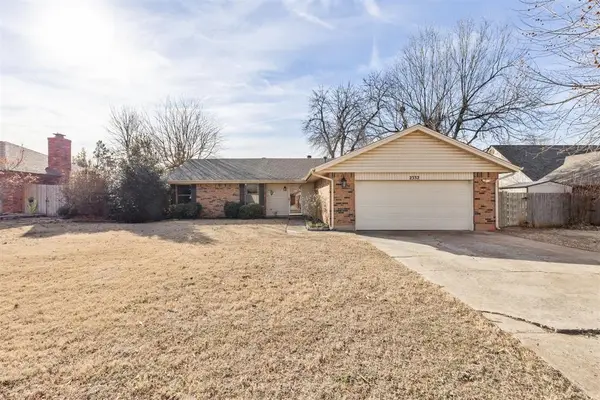 2332 Appleway Street, Edmond, OK 73013