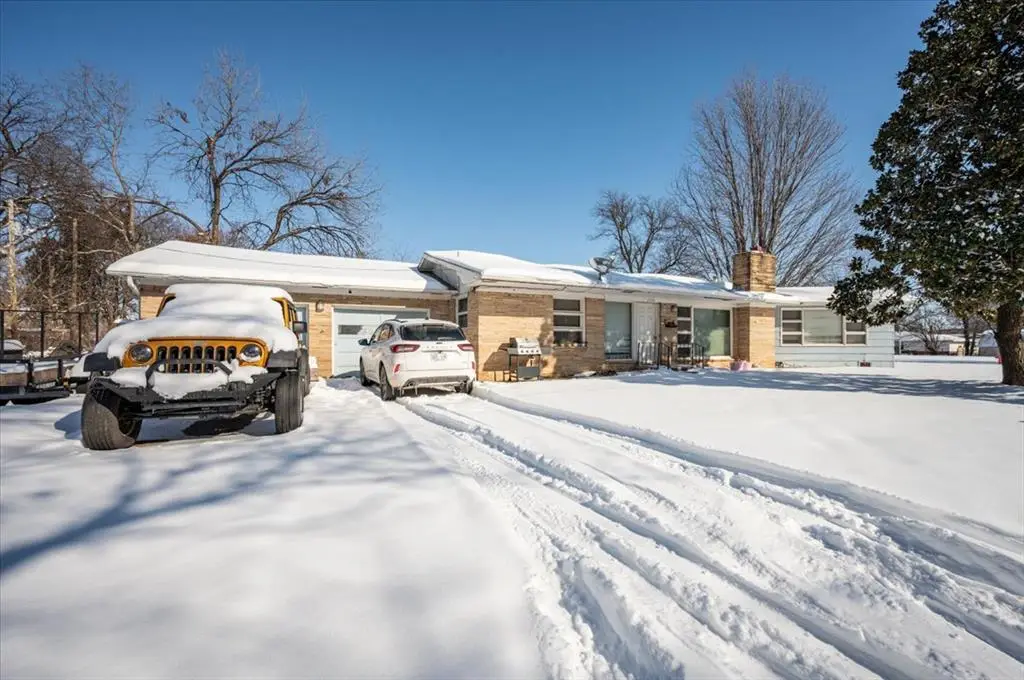 1008 E Oklahoma Avenue, Tonkawa, OK 74653 - #1