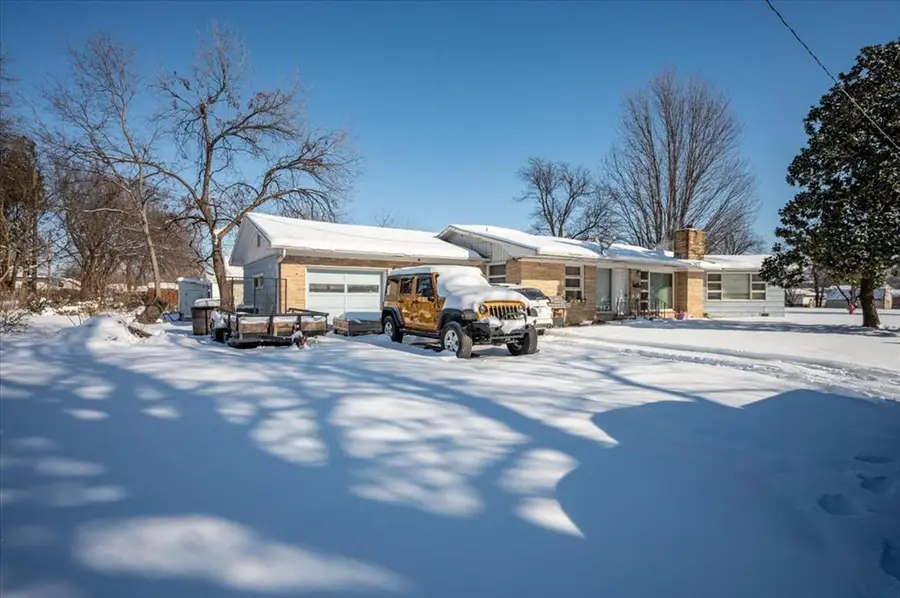 1008 E Oklahoma Avenue, Tonkawa, OK 74653 - #2