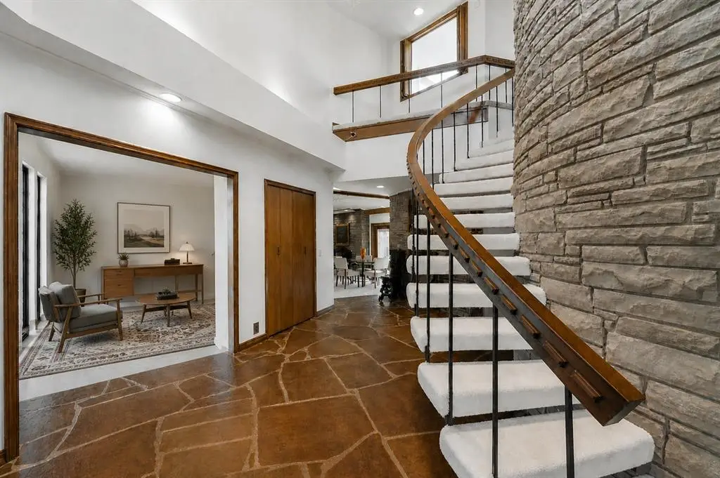 2961 Twin Acres Drive, Norman, OK 73071 - #1