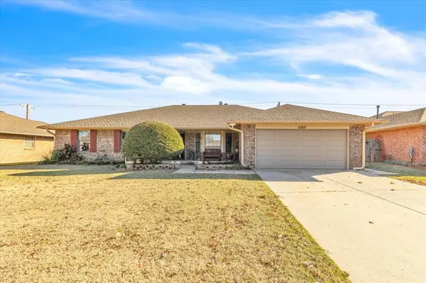 11212 N Ann Arbor Avenue, Oklahoma City, OK 73162