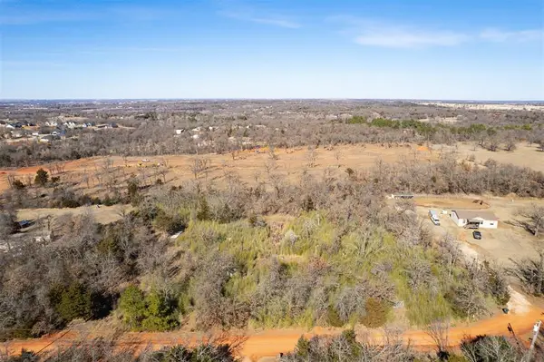 3500 Copper Hill Drive, Guthrie, OK 73044