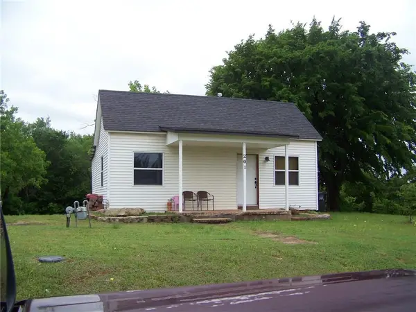 201 Dogwood Avenue, Wellston, OK 74881