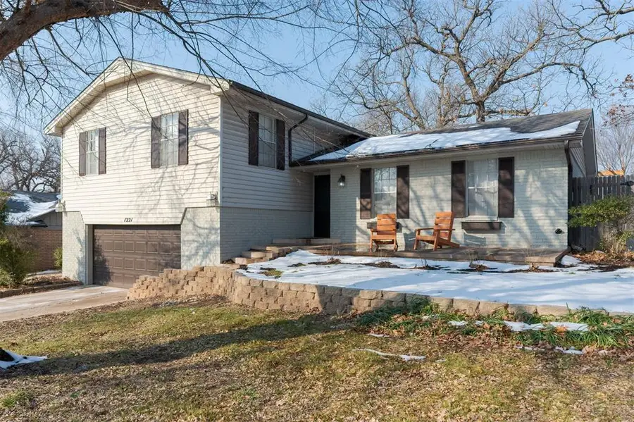 1221 Briarwood Drive, Edmond, OK 73034 - Image #2