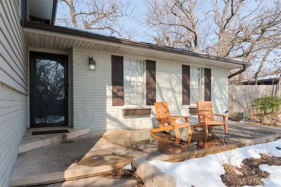 1221 Briarwood Drive, Edmond, OK 73034 - Image #3