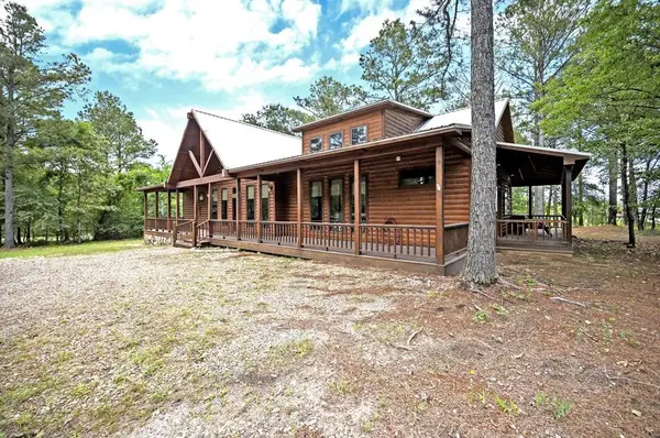 94 Willow Bend Road, Broken Bow, OK 74728