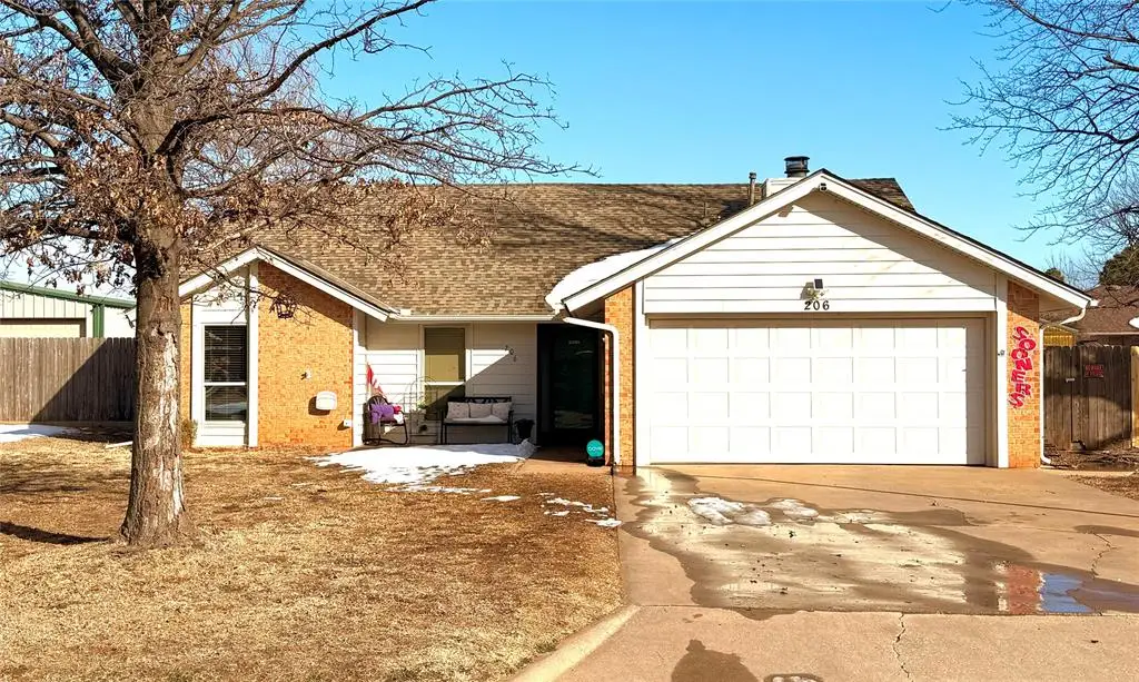 206 Sycamore Avenue, Elk City, OK 73644 - #1