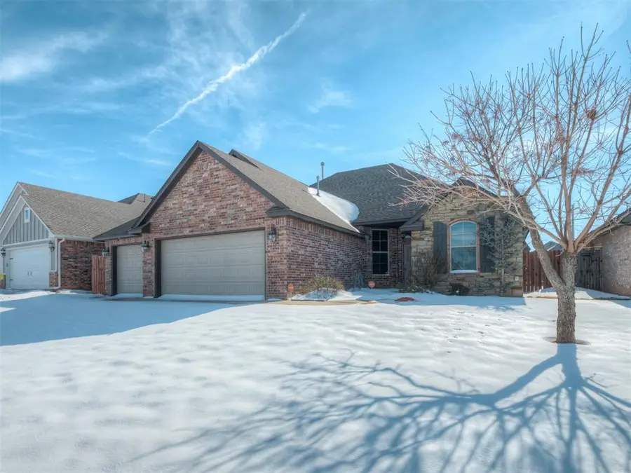 11740 SW 15th Terrace, Yukon, OK 73099 - Image #2