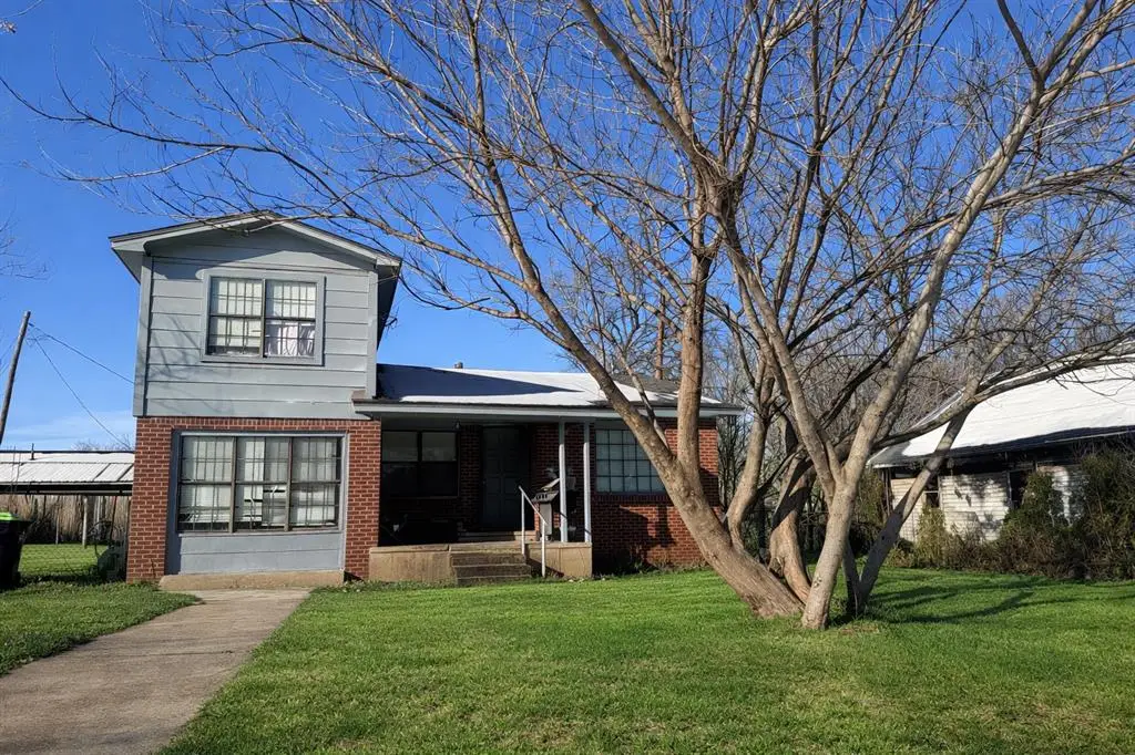 404 E Chickasaw Street, Wynnewood, OK 73098 - #1