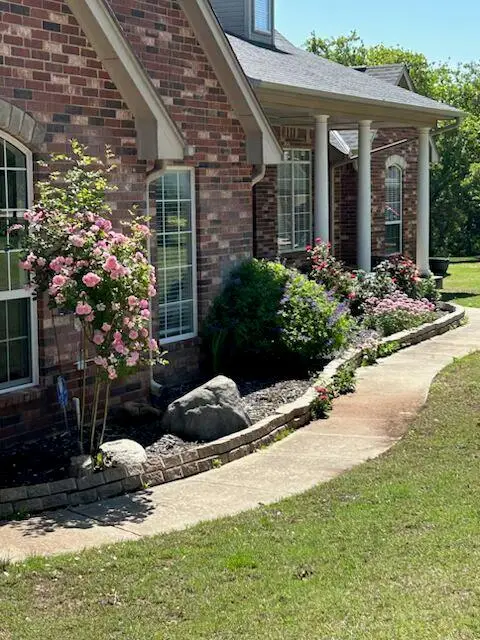 450 Hickory Hill Drive, Choctaw, OK 73020