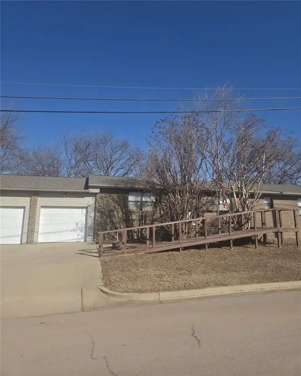 1203 N Jim Thorpe Boulevard, Prague, OK 74864 - #2