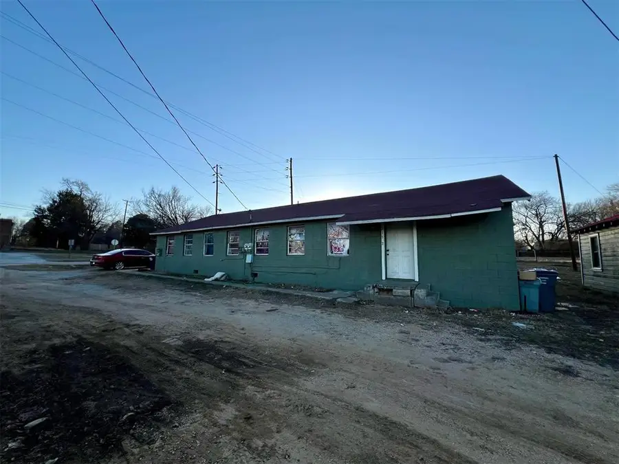 213 W 14th Street, Wewoka, OK 74884 - #2