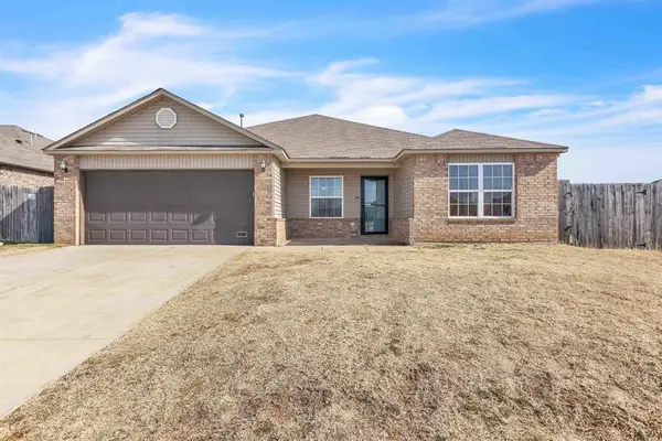 2000 Concord Drive, Newcastle, OK 73065