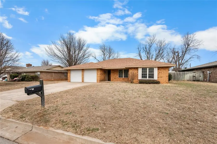 3811 S Hickory Stick Drive, Chickasha, OK 73018 - #2