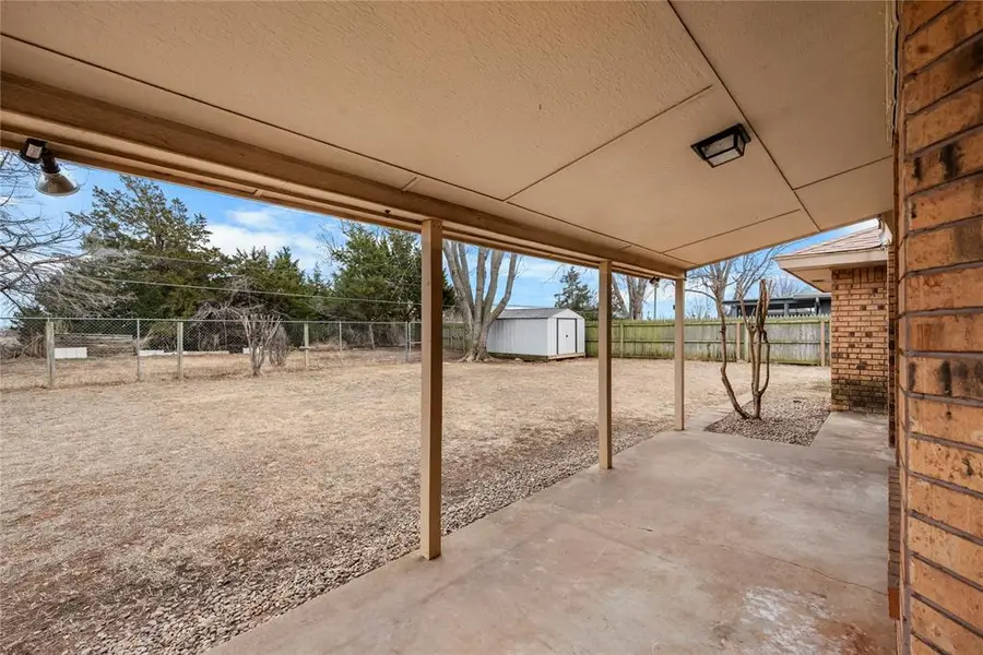 3811 S Hickory Stick Drive, Chickasha, OK 73018 - #3