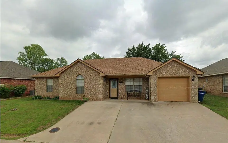 2317 E Sycamore Drive, Stillwater, OK 74075 - Image #1