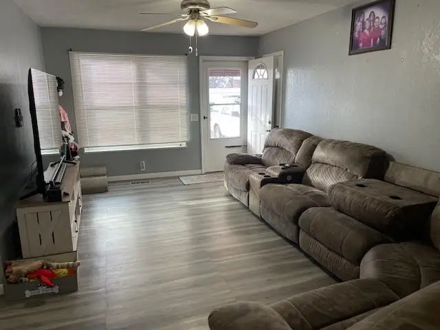 22 E Anchor Drive, Sayre, OK 73662 - #3