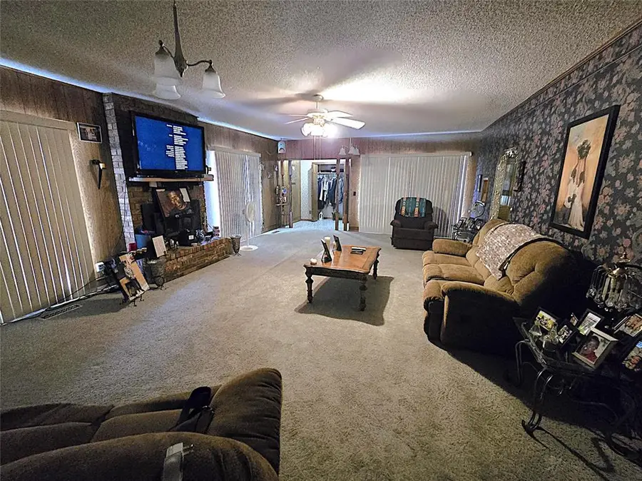 419 N Harmon Avenue, Watonga, OK 73772 - #3