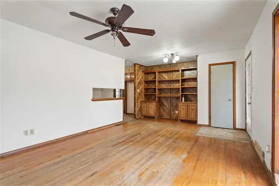 711 Cinmac Street, Lindsay, OK 73052 - #3