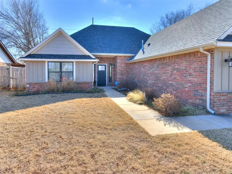 604 Silver Maple Lane, Noble, OK 73068 - Image #2
