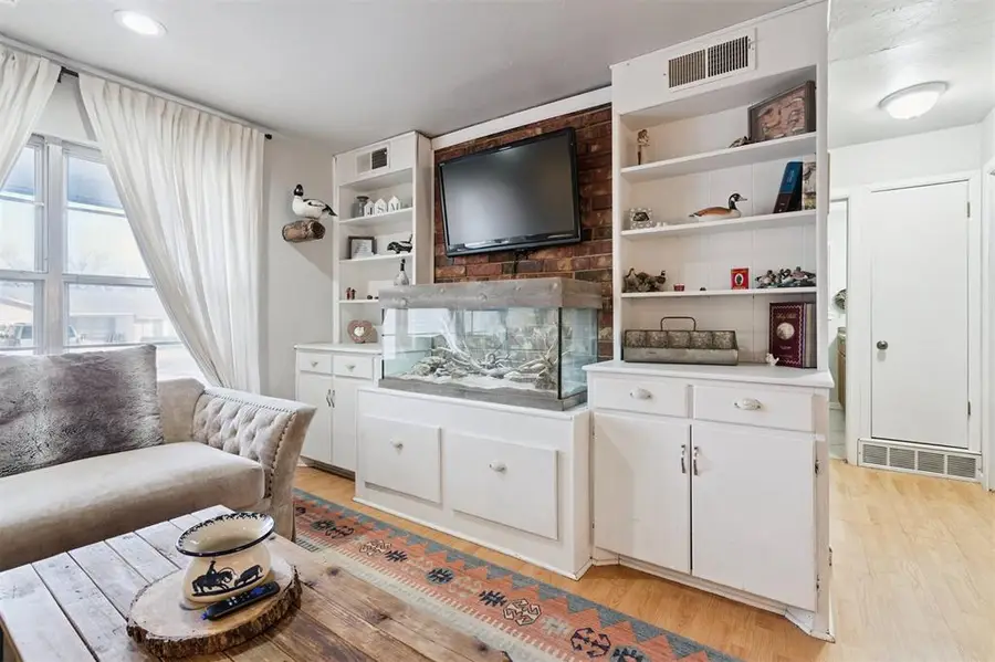 652 Reynolds Road, Edmond, OK 73013 - #3