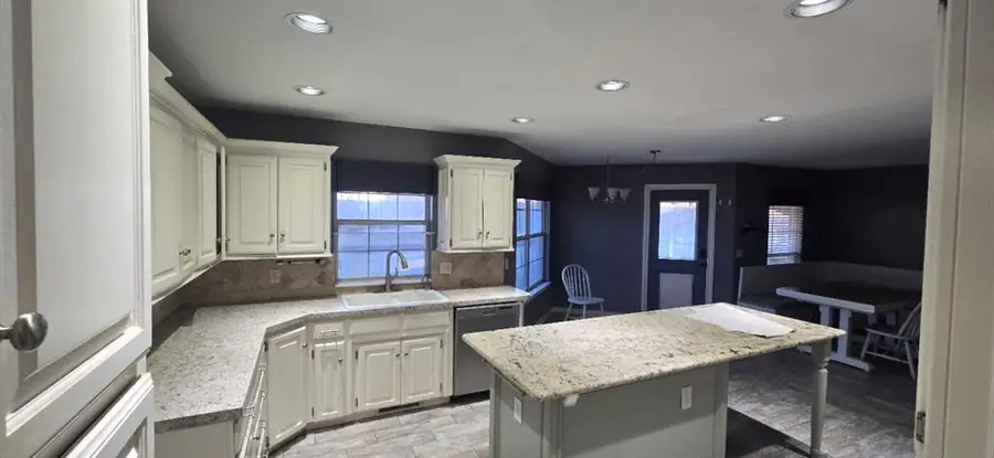 2725 Brenton Drive, Edmond, OK 73012-3612 - #3