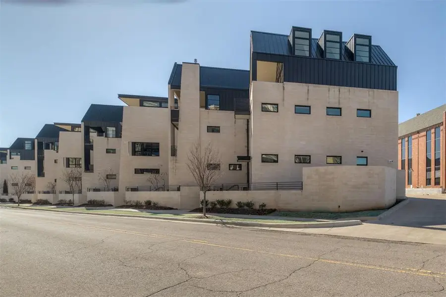 1303 N Dewey Avenue, Oklahoma City, OK 73103 - #2