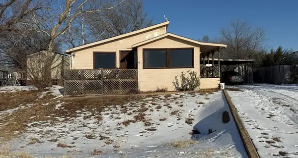 20456 E 1410 Road #28, Lone Wolf, OK 73655